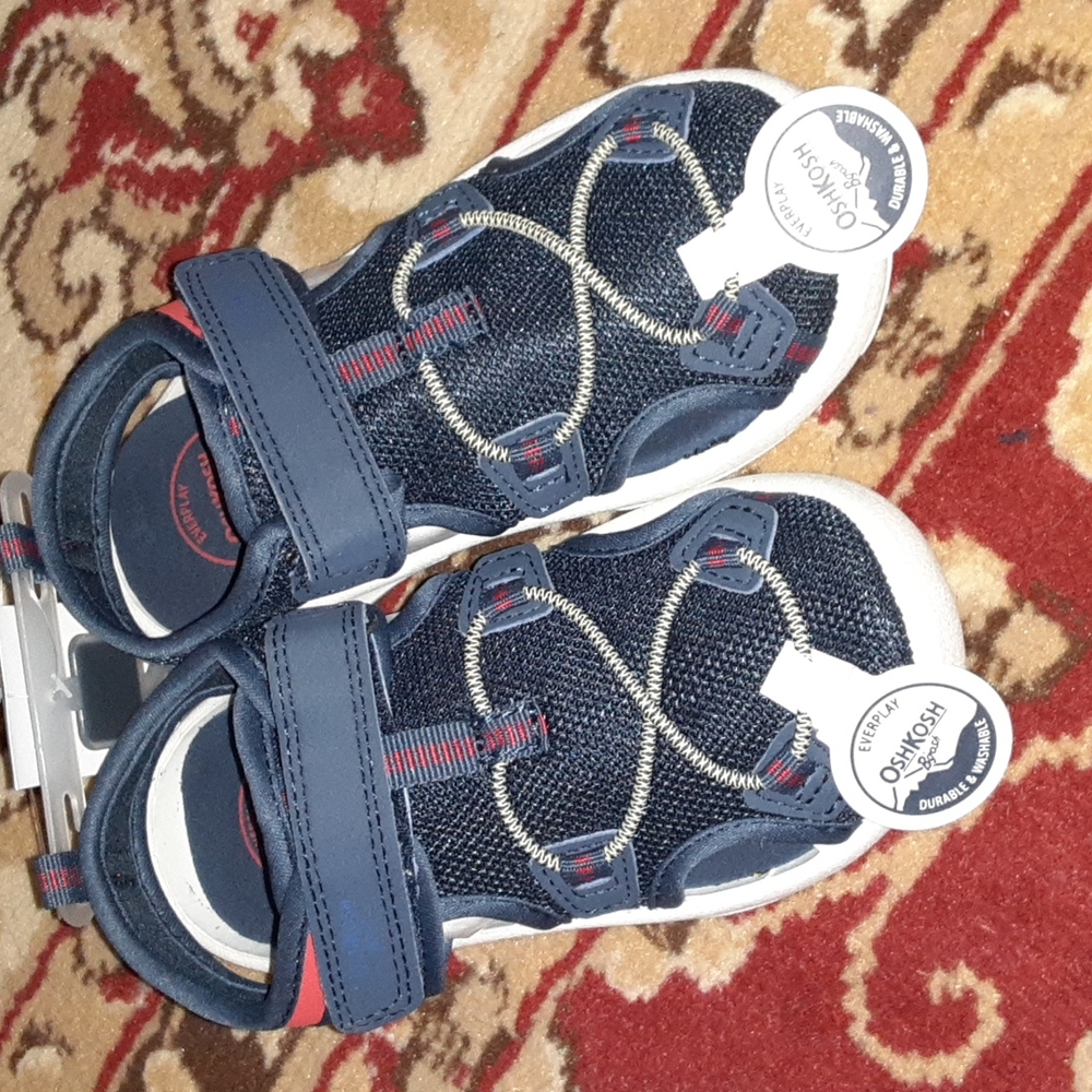 OshKosh: boys toddler shoes